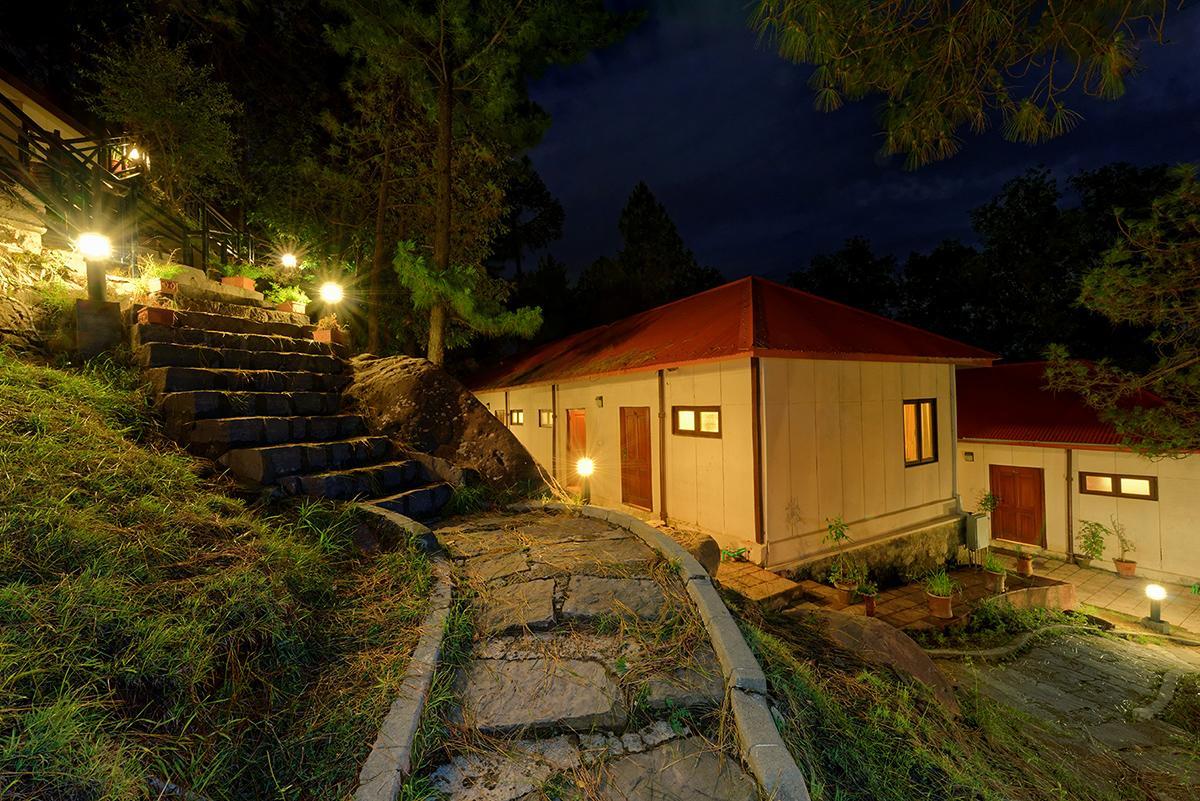 Hotel Arcadian Blue Pines Murree Exterior foto