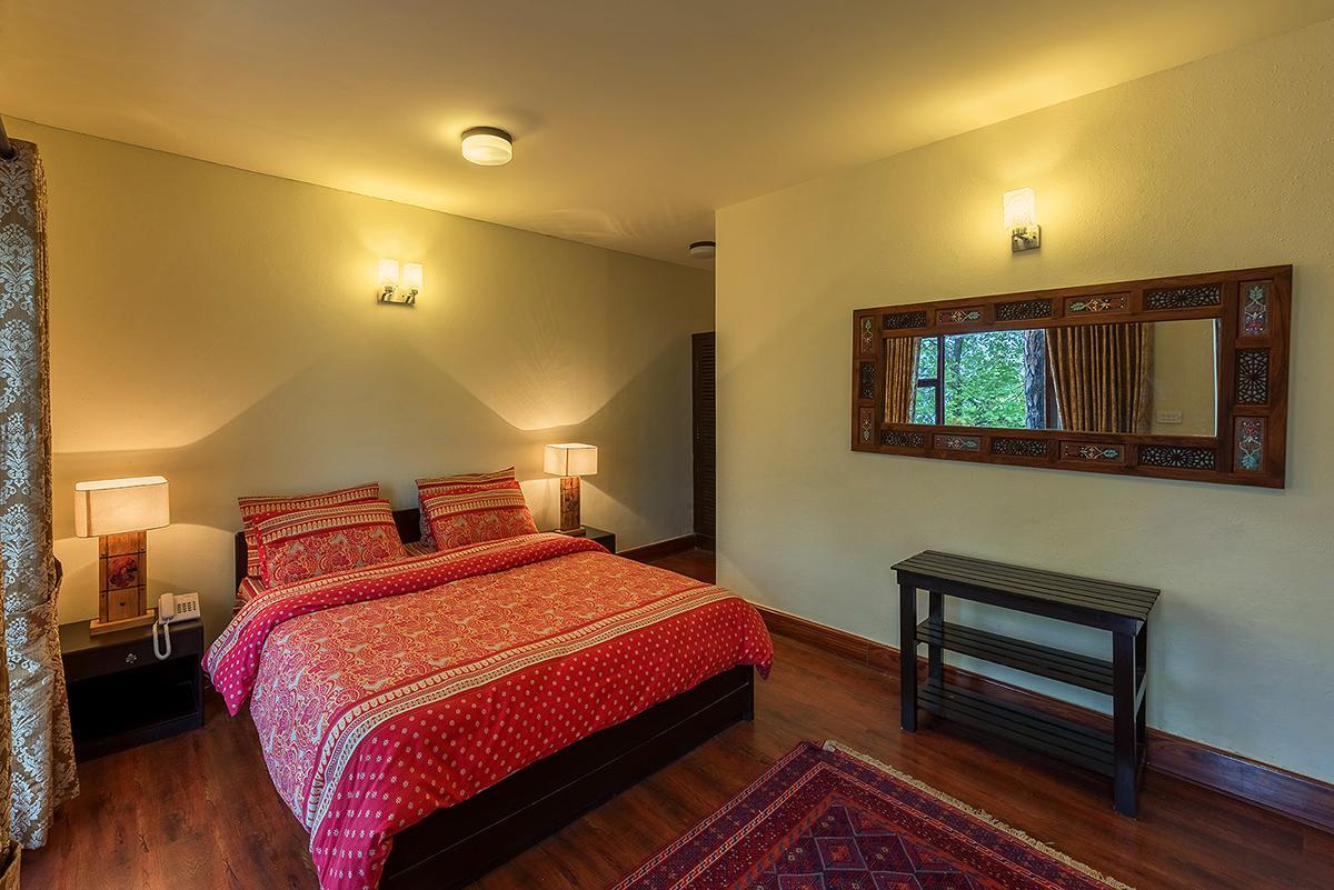 Hotel Arcadian Blue Pines Murree Exterior foto