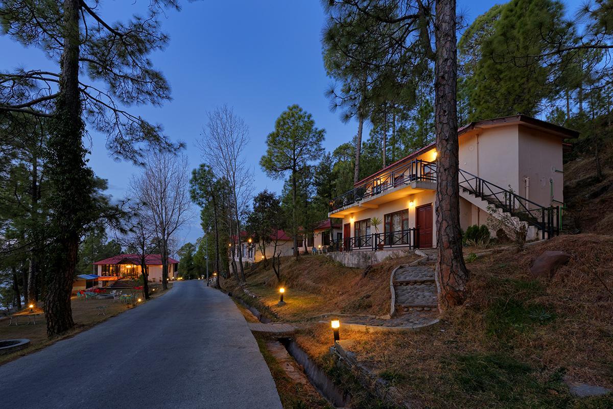 Hotel Arcadian Blue Pines Murree Exterior foto
