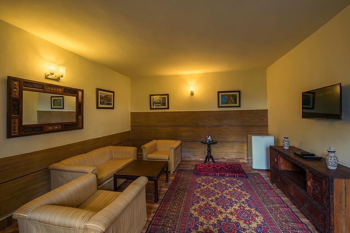 Hotel Arcadian Blue Pines Murree Exterior foto